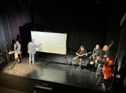 ENTRE NOTAS Y TRAZOS