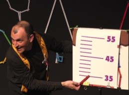  "POR NORMA". CUENTACUENTOS Y METROFLEX&Iacute;A