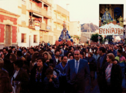 TRES DECADAS DESPUES