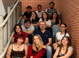 ABRAZANDO LA SOLEDAD. CUANDO EL ARTE TRANSFORMA EL AISLAMIENTO EN ENCUENTRO