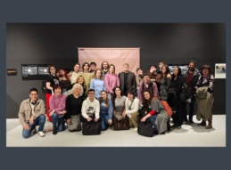 LA VISITA A SOLEDAD IA APORTA NUEVAS MIRADAS A LOS PROYECTOS SOBRE LA SOLEDAD DEL ALUMNADO DE LA ESCUELA DE ARTE DE MURCIA