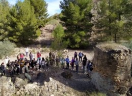 EXPOSICI&Oacute;N RAMBLA DEL POCICO. Proyecto intergeneracional entre el IES y el Taller de Historia del Centro Cultural de Sangonera la Verde.
Del 20 de febrero al 6 de marzo de 2026. Aulario Norte del Campus de Espinardo