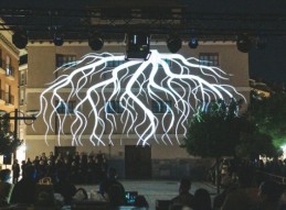 RA&Iacute;CES, UN PROYECTO ART&Iacute;STICO DE TRABAJO COLABORATIVO